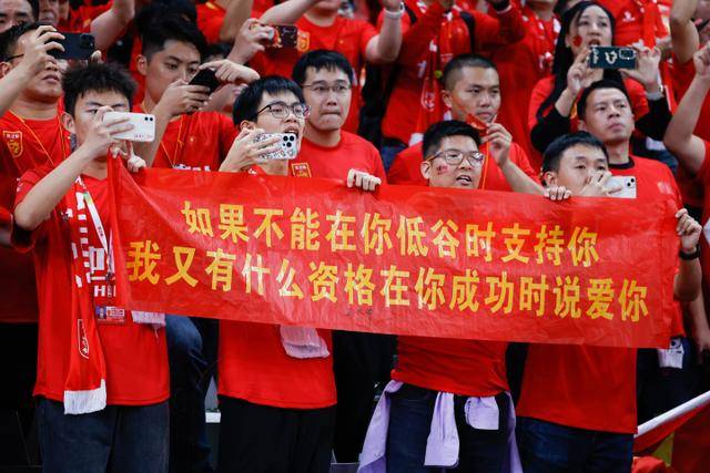 孙铭徽三双广厦胜北控 郭昊文15分同曦胜天津